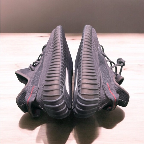 Adidas Yeezy 350 Boost non reflective Black Shoe Size Men’s 10. New w/o Box. - Picture 6 of 10